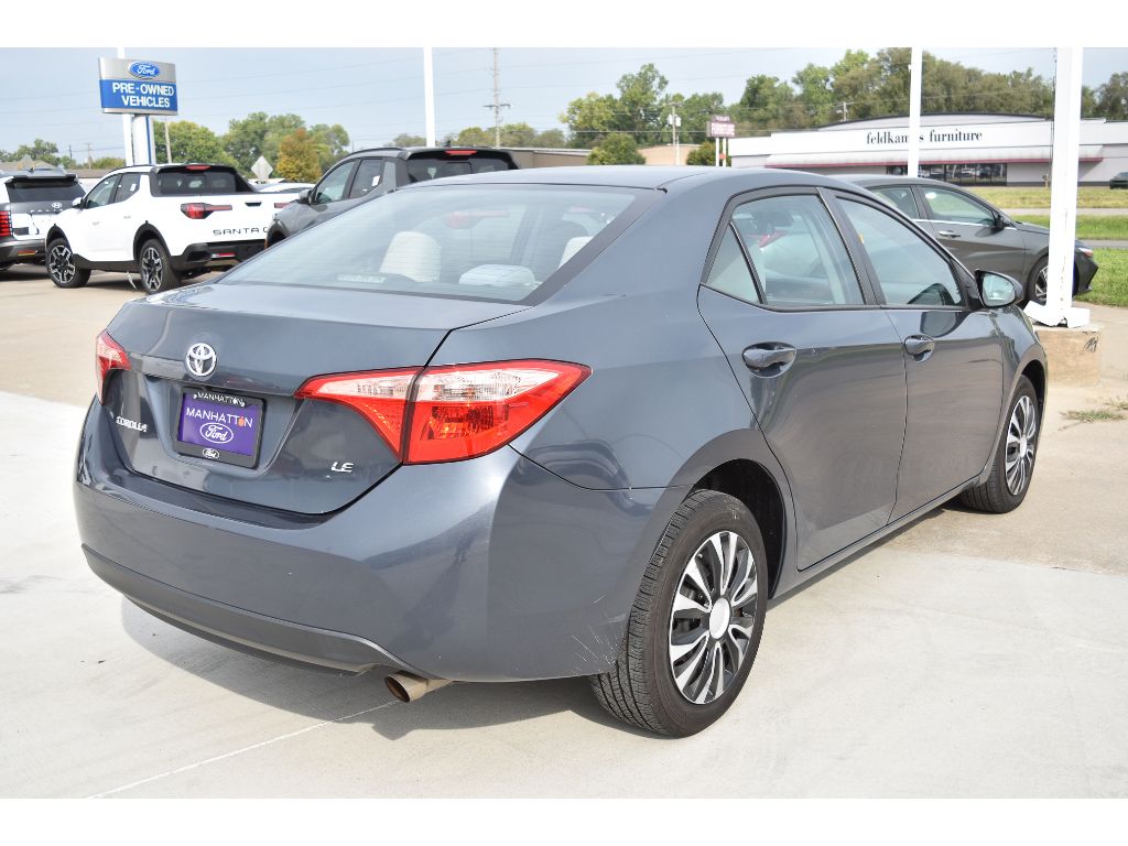 2019 Toyota Corolla LE photo 5