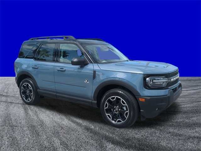 2025 Ford Bronco Sport Outer Banks photo 2