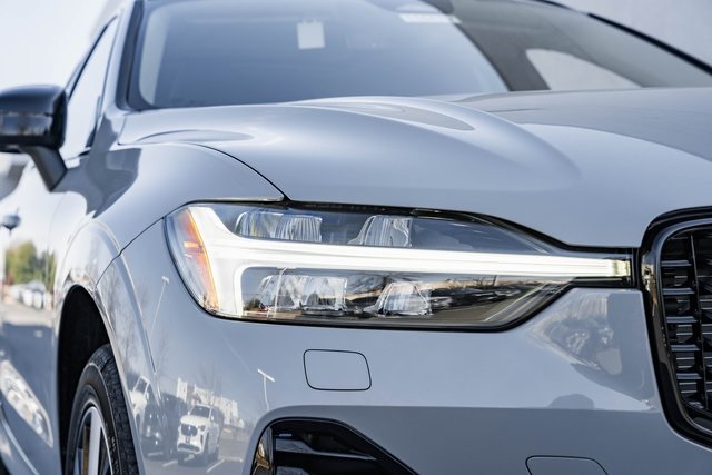 2025 Volvo XC60 Hybrid T8 Plus photo 12