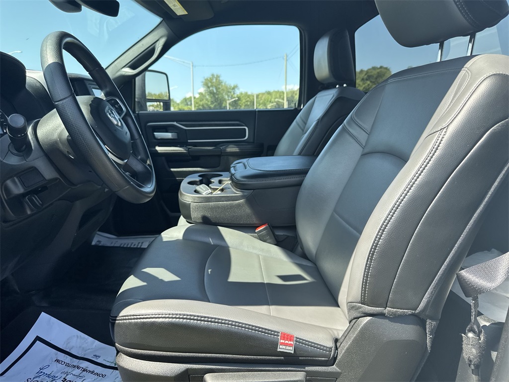 2024 Ram 2500 Big Horn photo 17