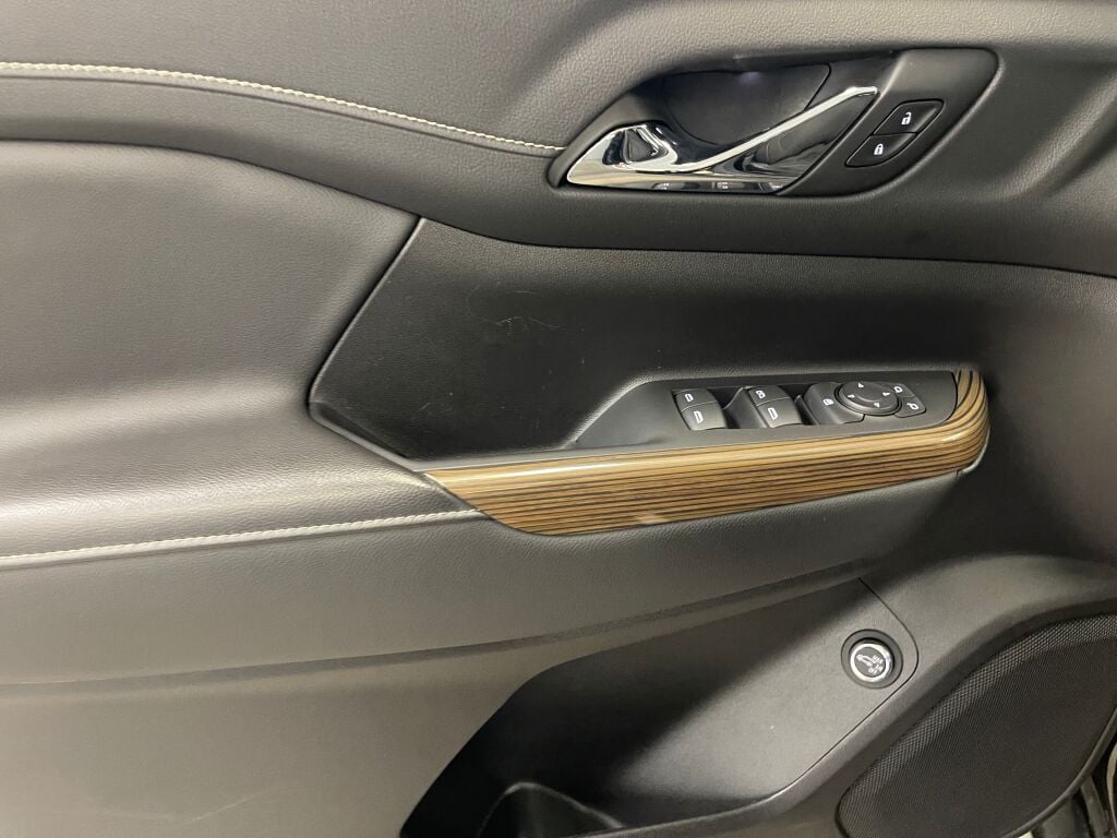 2023 Gmc Acadia SLE photo 8