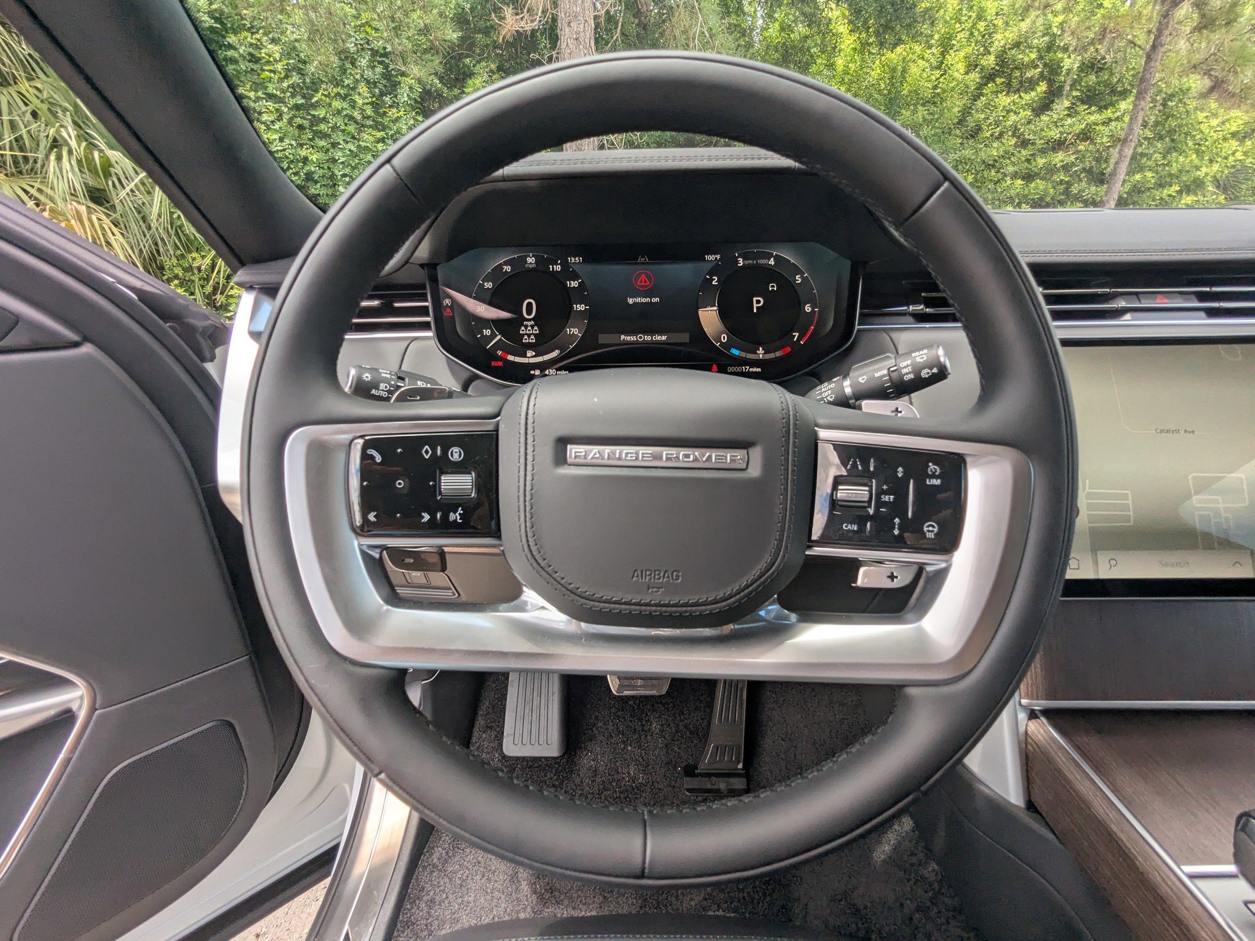 2025 Land Rover Range Rover SE photo 31