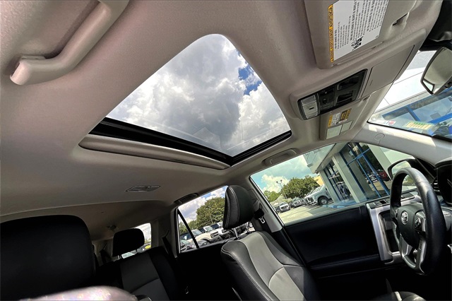2023 Toyota 4Runner SR5 Premium 4WD photo 21