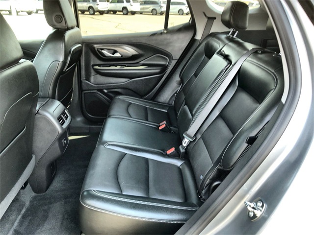 2024 Gmc Terrain SLT photo 13