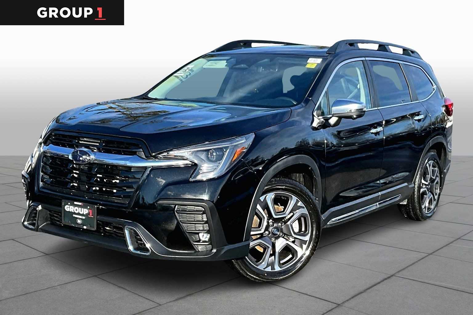 2023 Subaru Ascent Touring's photo