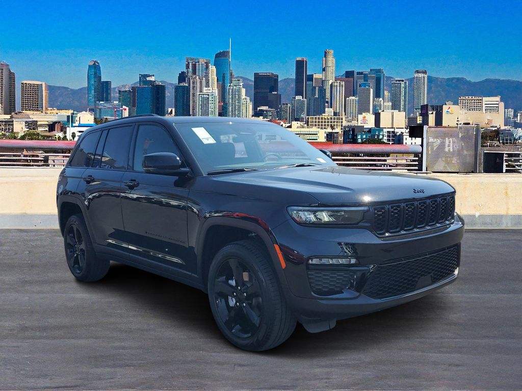 2025 Jeep Grand Cherokee Limited photo 2