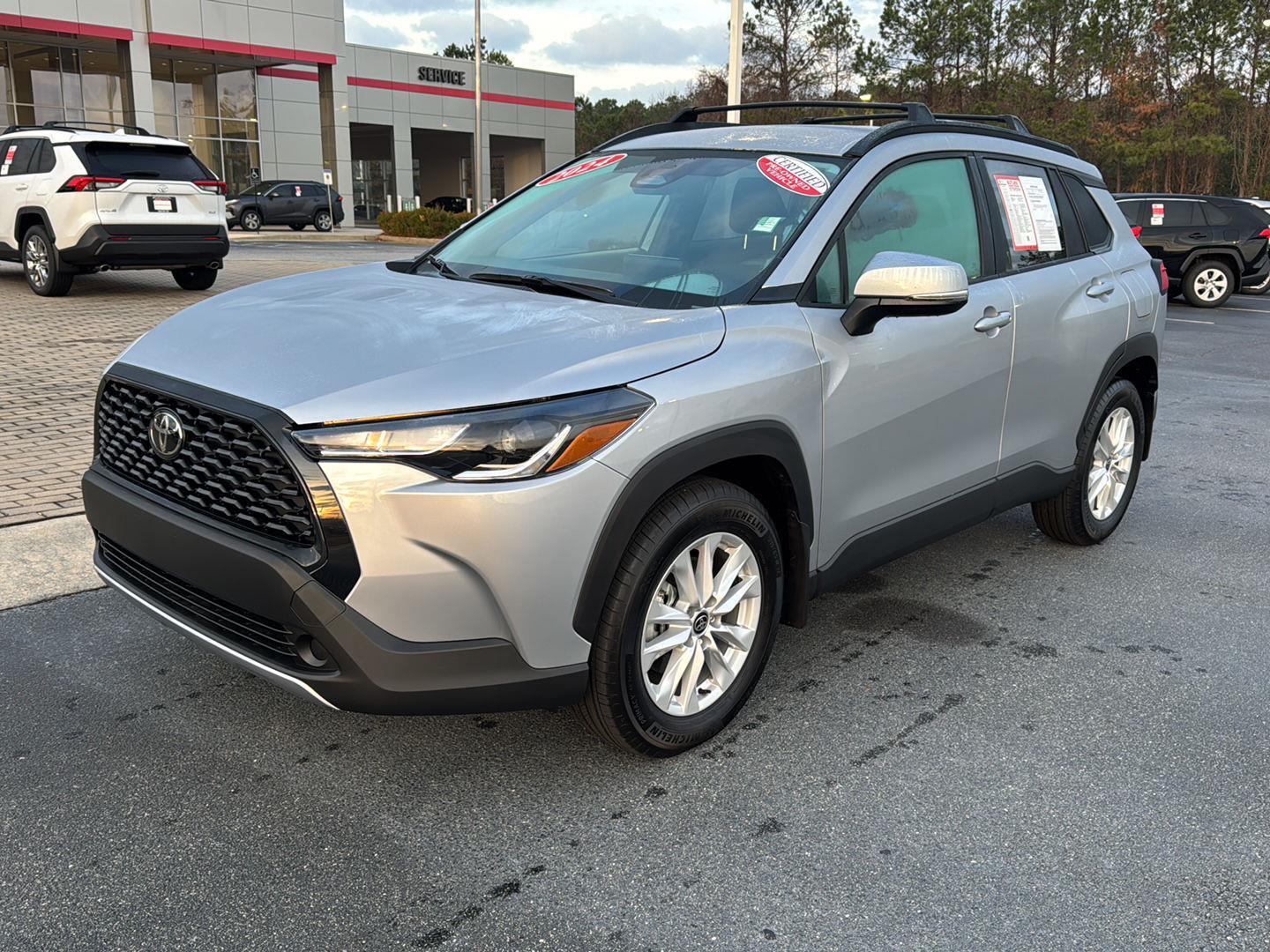 2024 Toyota Corolla Cross LE