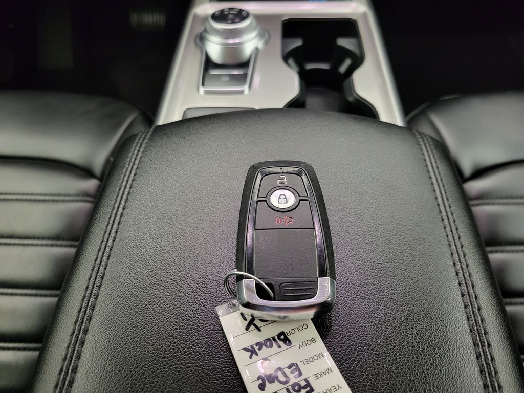 2024 Ford Edge SEL photo 40