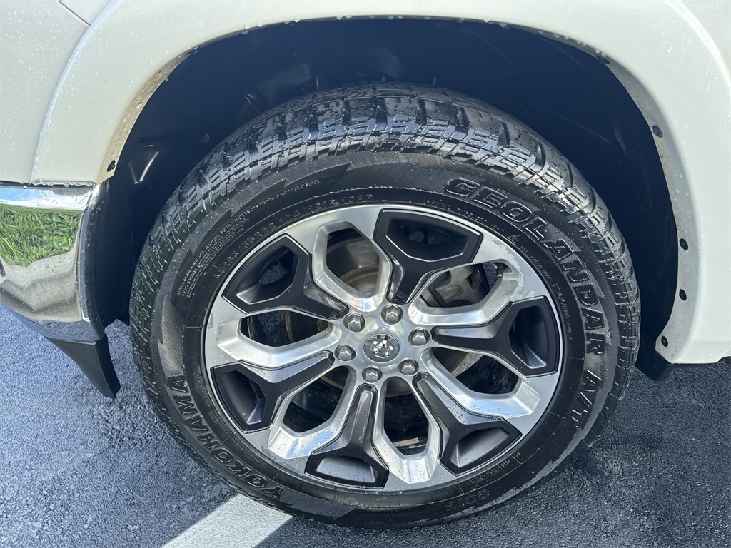 2020 Ram 1500 Laramie Longhorn photo 15