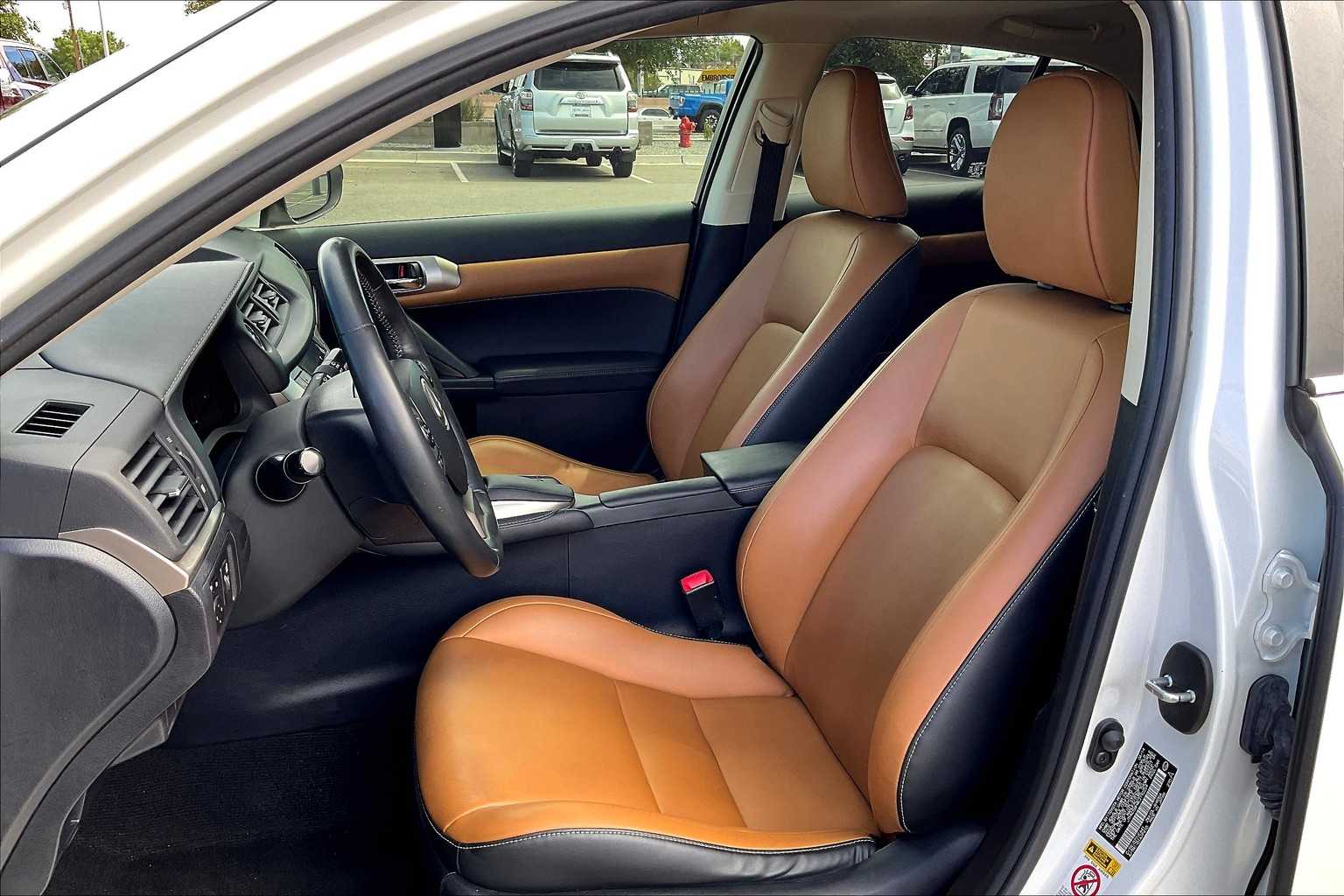2014 Lexus CT 200h photo 6