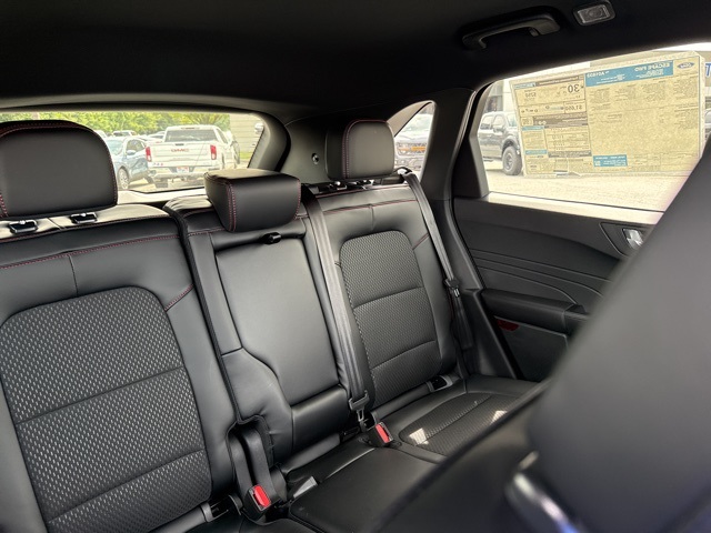 2026 Ford Escape ST-Line photo 17