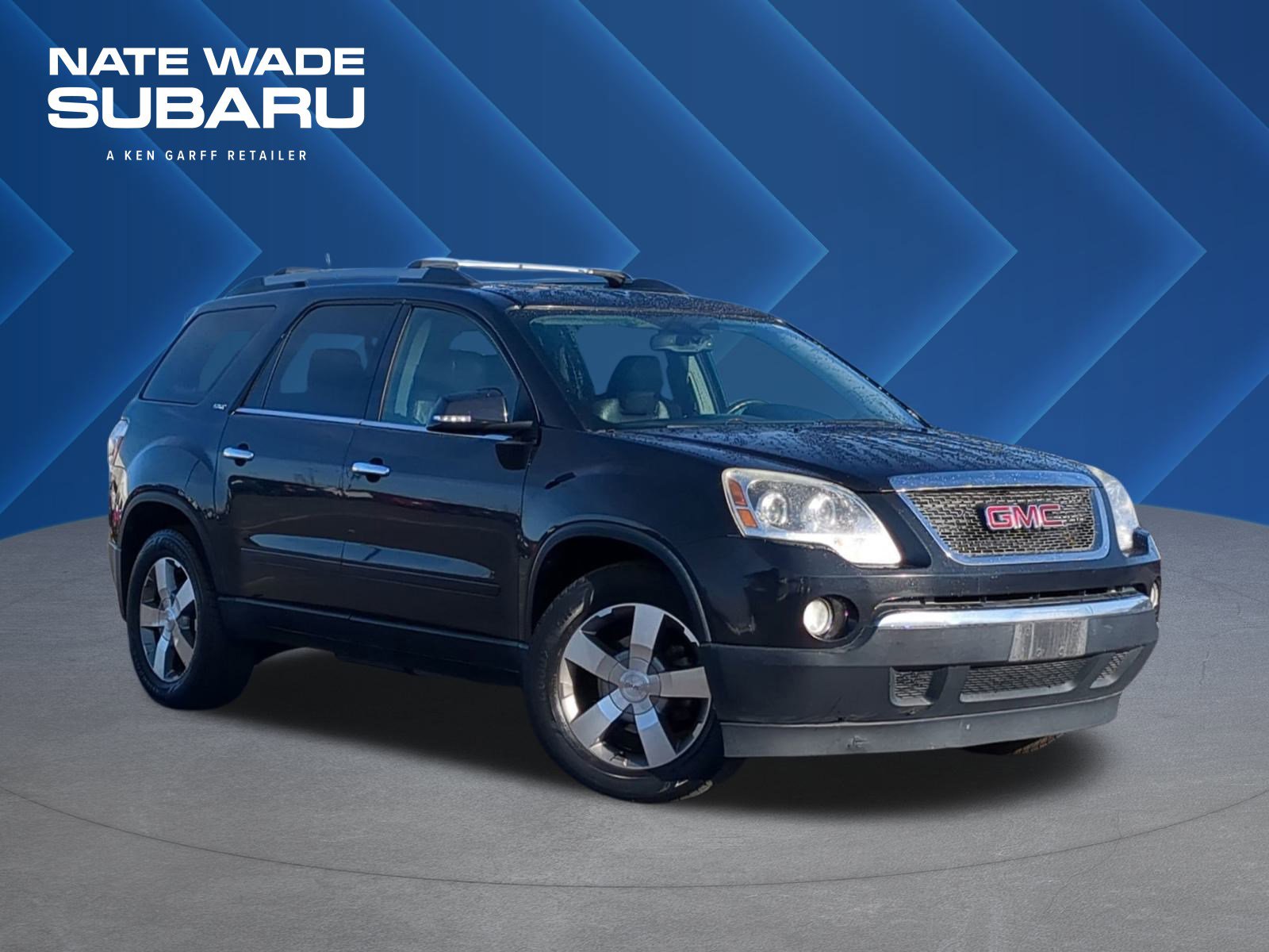 2011 GMC Acadia SLT2's photo