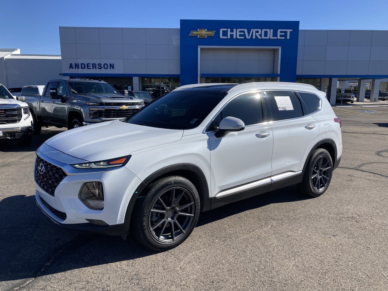 2019 Hyundai Santa Fe Limited's photo