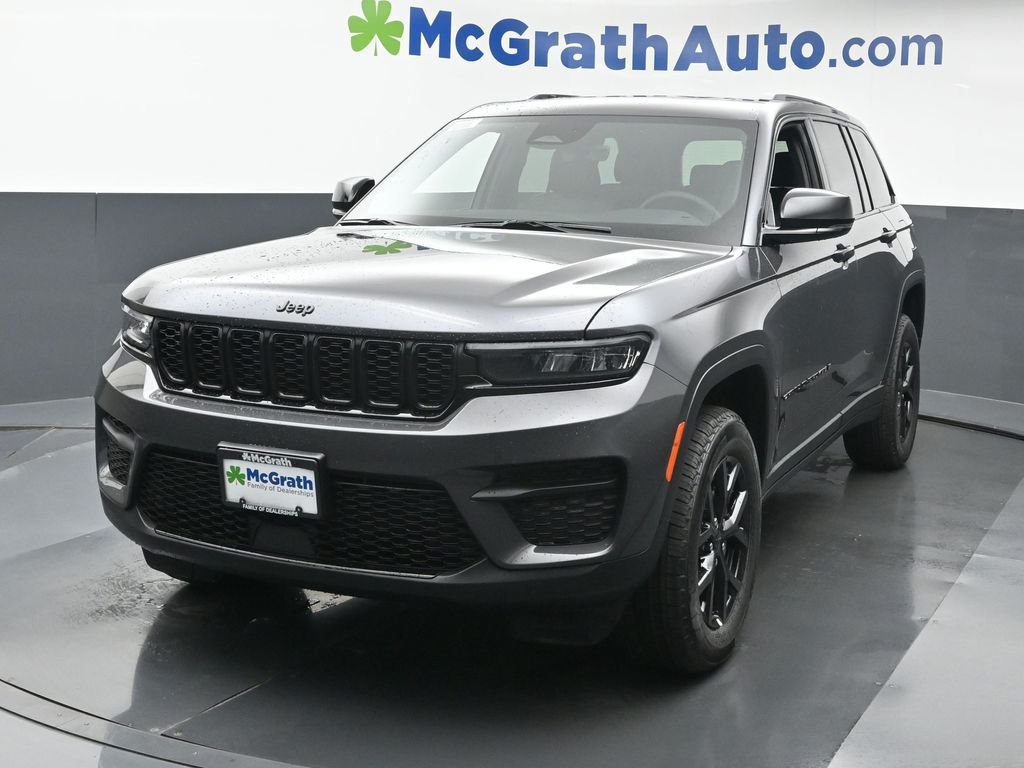 2025 Jeep Grand Cherokee Altitude photo 21