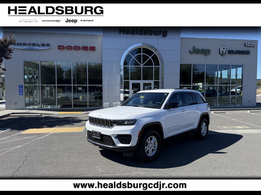 2025 Jeep Grand Cherokee Laredo's photo