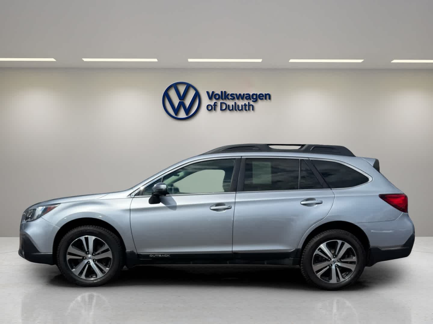 Used 2019 Subaru Outback Limited with VIN 4S4BSAJC6K3337268 for sale in Hermantown, Minnesota