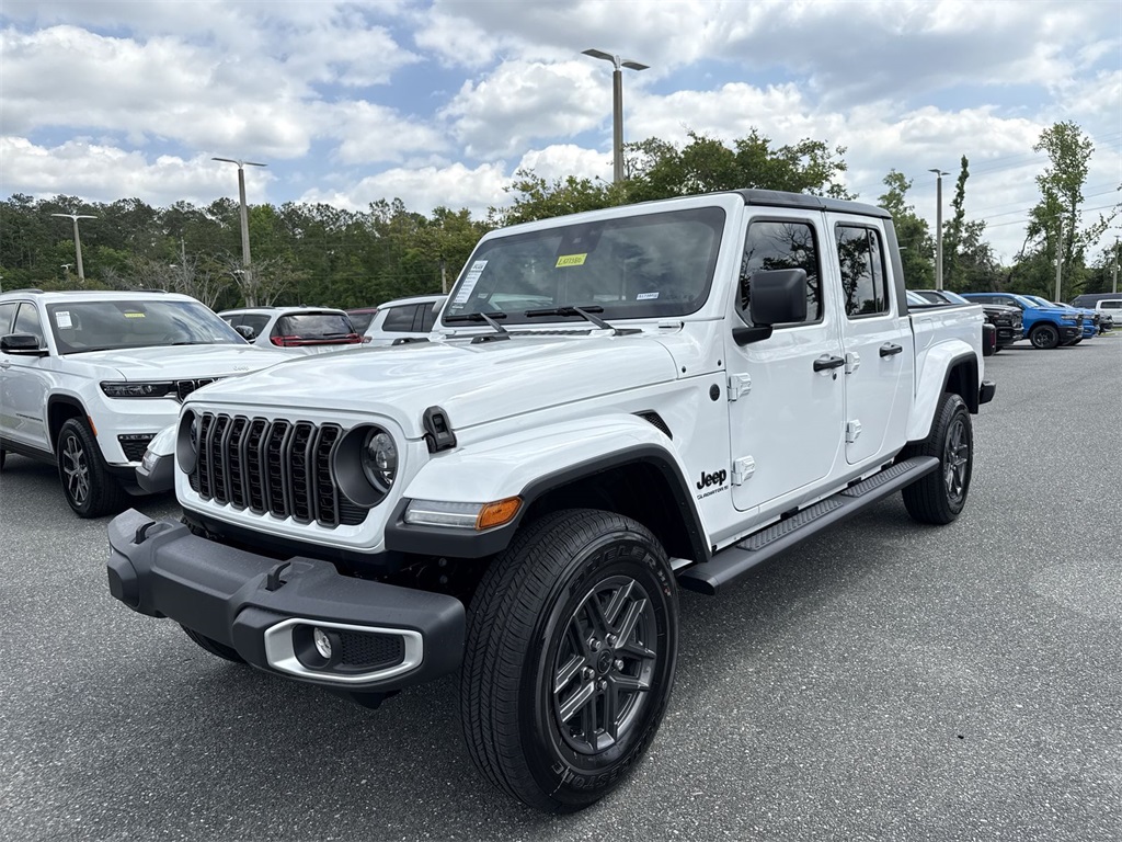 2025 Jeep Gladiator Sport photo 5