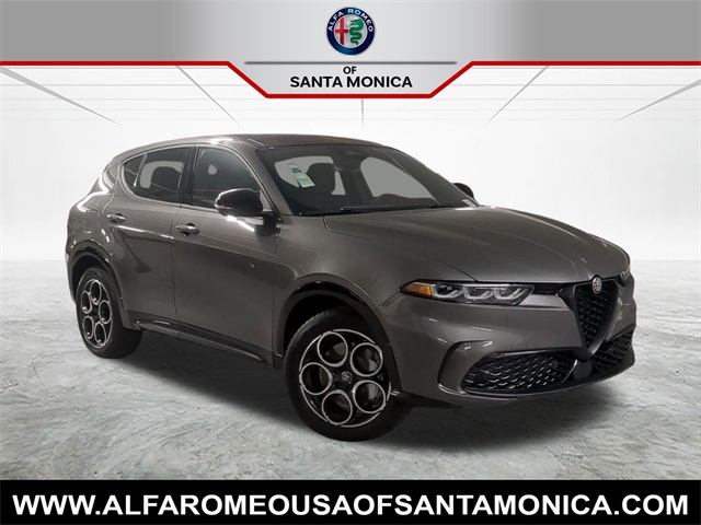 2025 Alfa Romeo Tonale Base