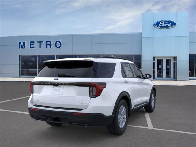 2025 Ford Explorer photo 8