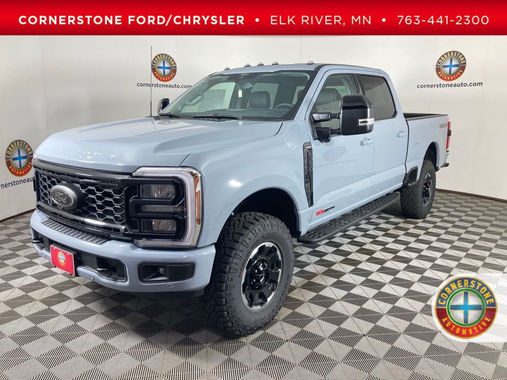 2025 Ford F-350 Super Duty Lariat's photo