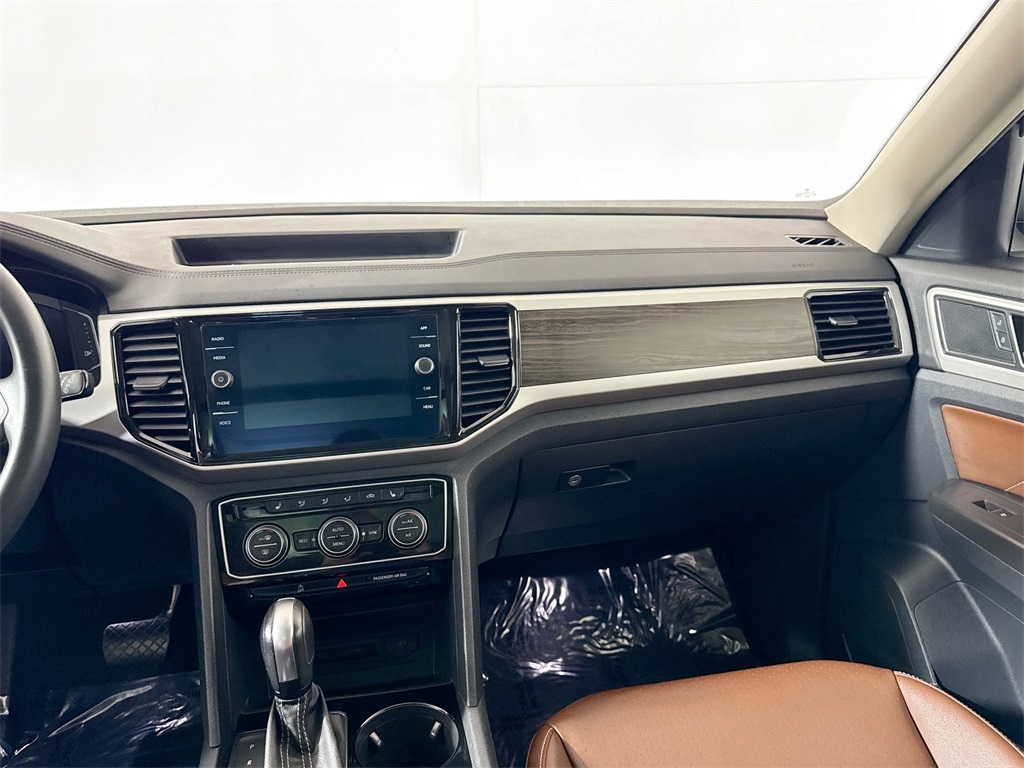 2022 Volkswagen Atlas V6 SE Technology photo 9