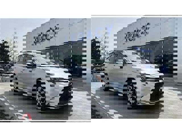 Used 2020 Toyota Corolla LE with VIN JTDEPRAE3LJ044864 for sale in La Grande, OR