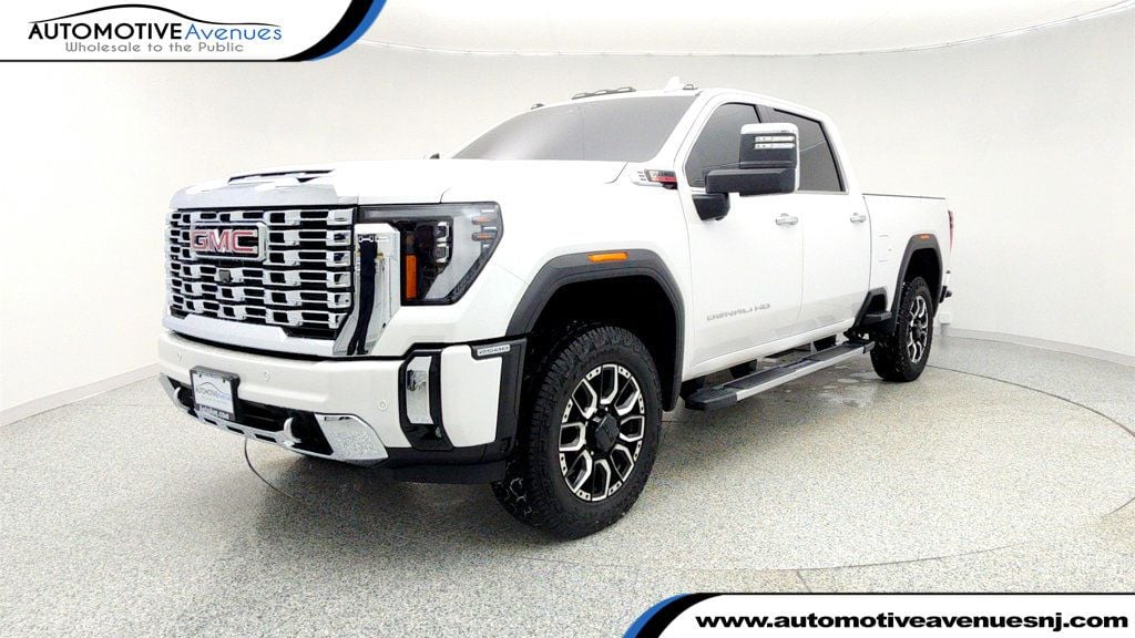 2024 GMC Sierra 2500HD Denali's photo