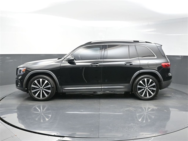 2021 Mercedes Benz GLB 250 photo 3