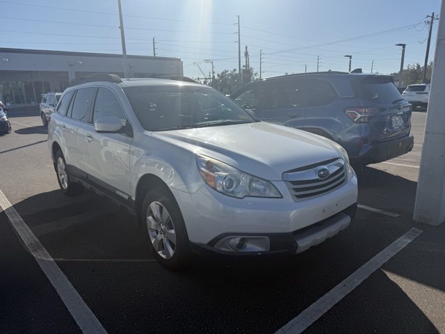 2012 Subaru Outback Limited's photo