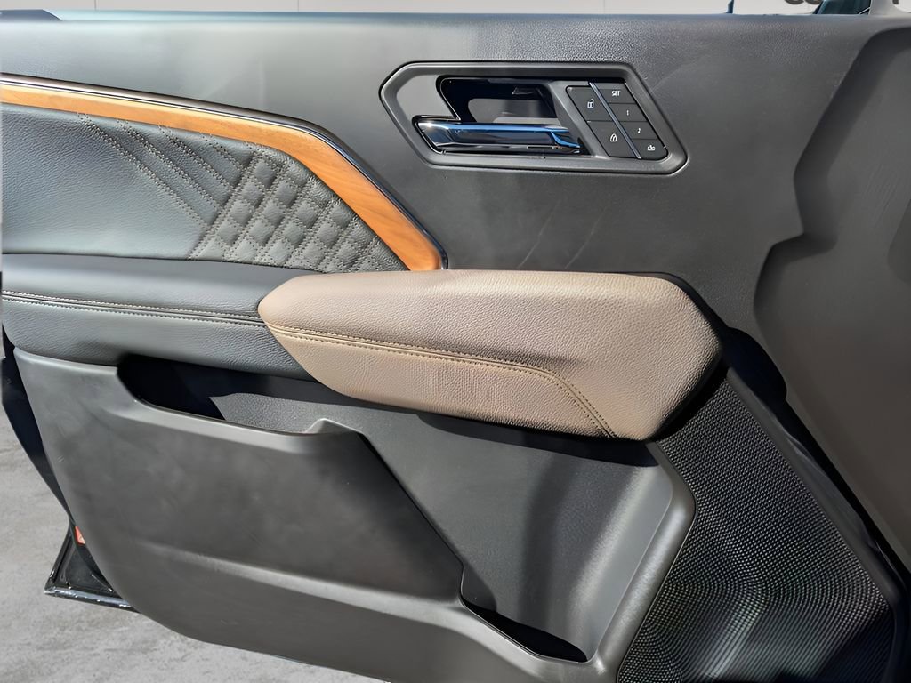 2026 Gmc Canyon Denali photo 11