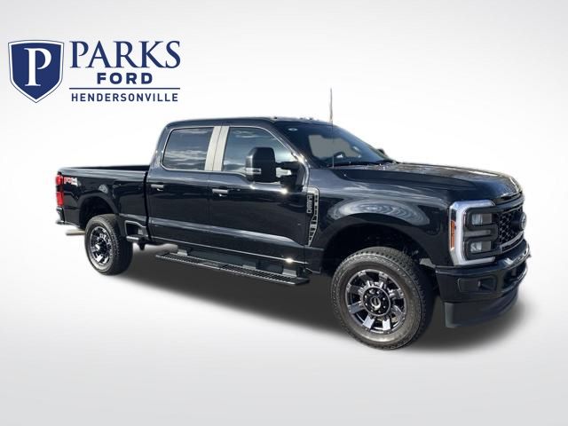 2024 Ford F-250 Super Duty XL's photo