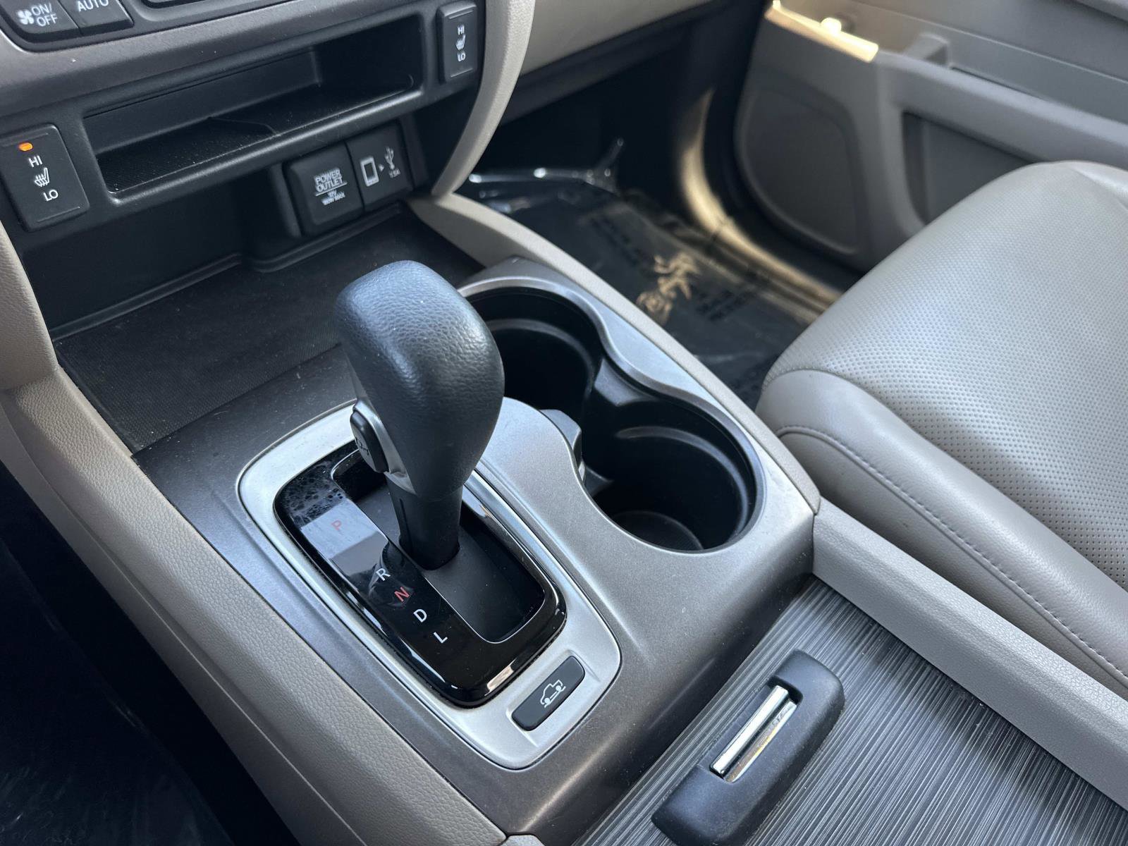 2017 Honda Ridgeline RTL-T photo 25