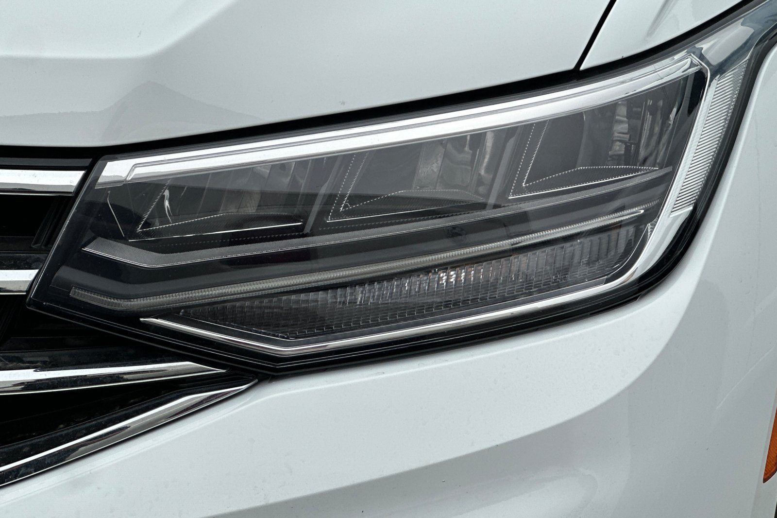 2022 Volkswagen Tiguan SE photo 11