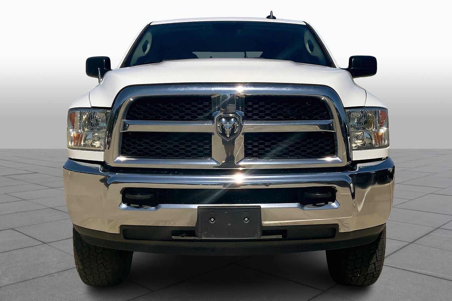 2018 Ram 2500 SLT photo 3