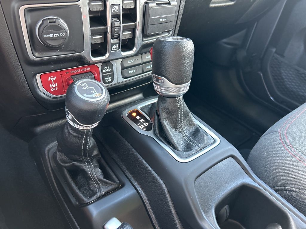 2024 Jeep Wrangler Rubicon photo 28
