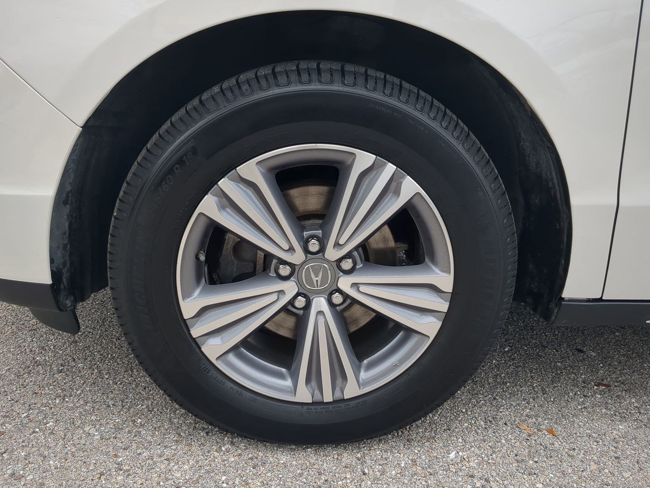 2020 Acura MDX SH-AWD photo 9