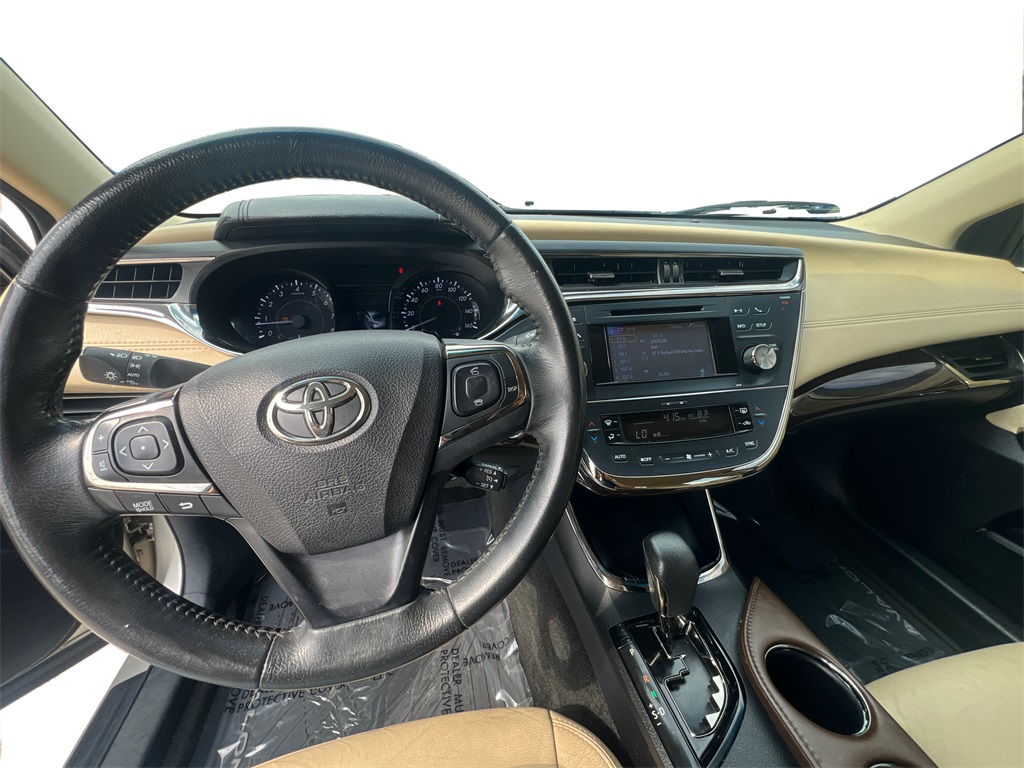 2014 Toyota Avalon XLE photo 19