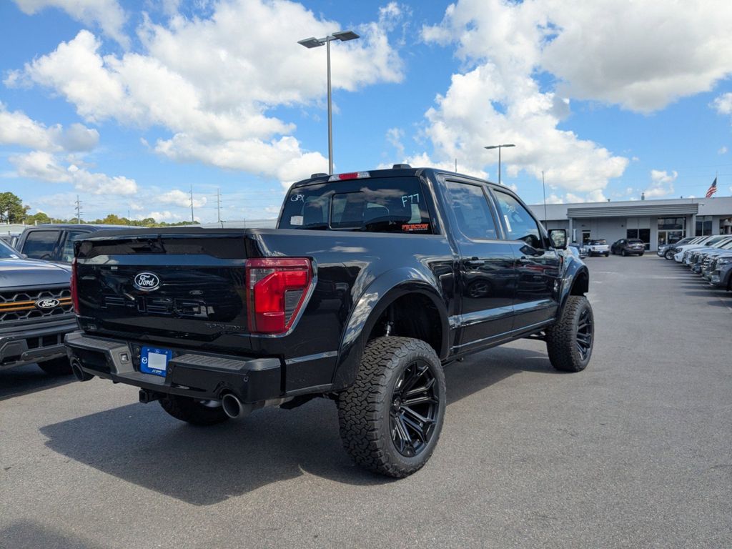 2025 Ford F-150 XLT photo 3