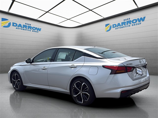 2024 Nissan Altima 2.5 SR photo 3