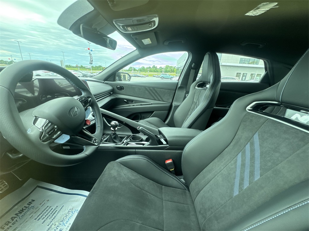 2025 Hyundai Elantra N Base photo 11