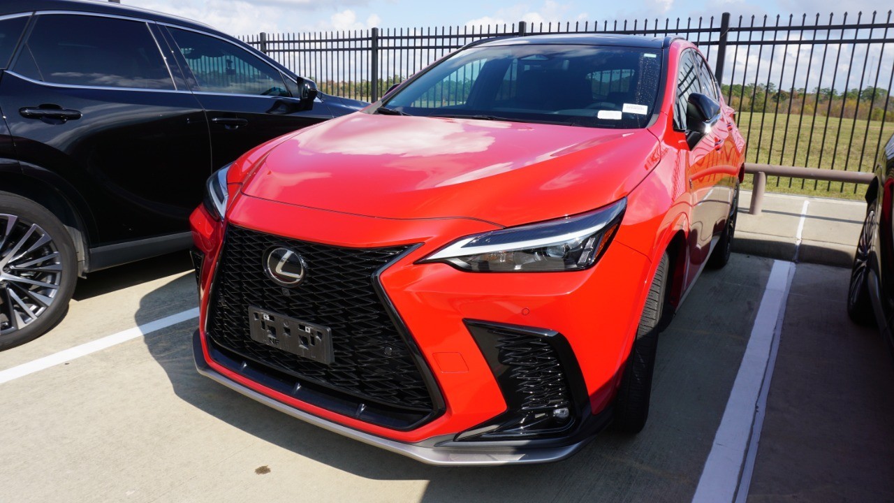 2024 Lexus NX 350's photo