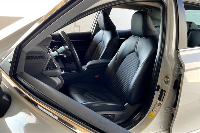 2023 Toyota Camry SE photo 25