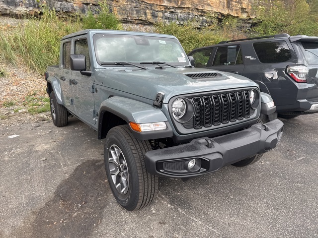 2025 Jeep Gladiator Sport S photo 3