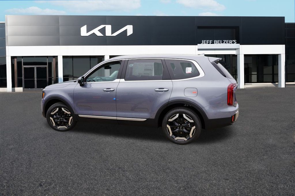 2025 Kia Telluride S photo 6
