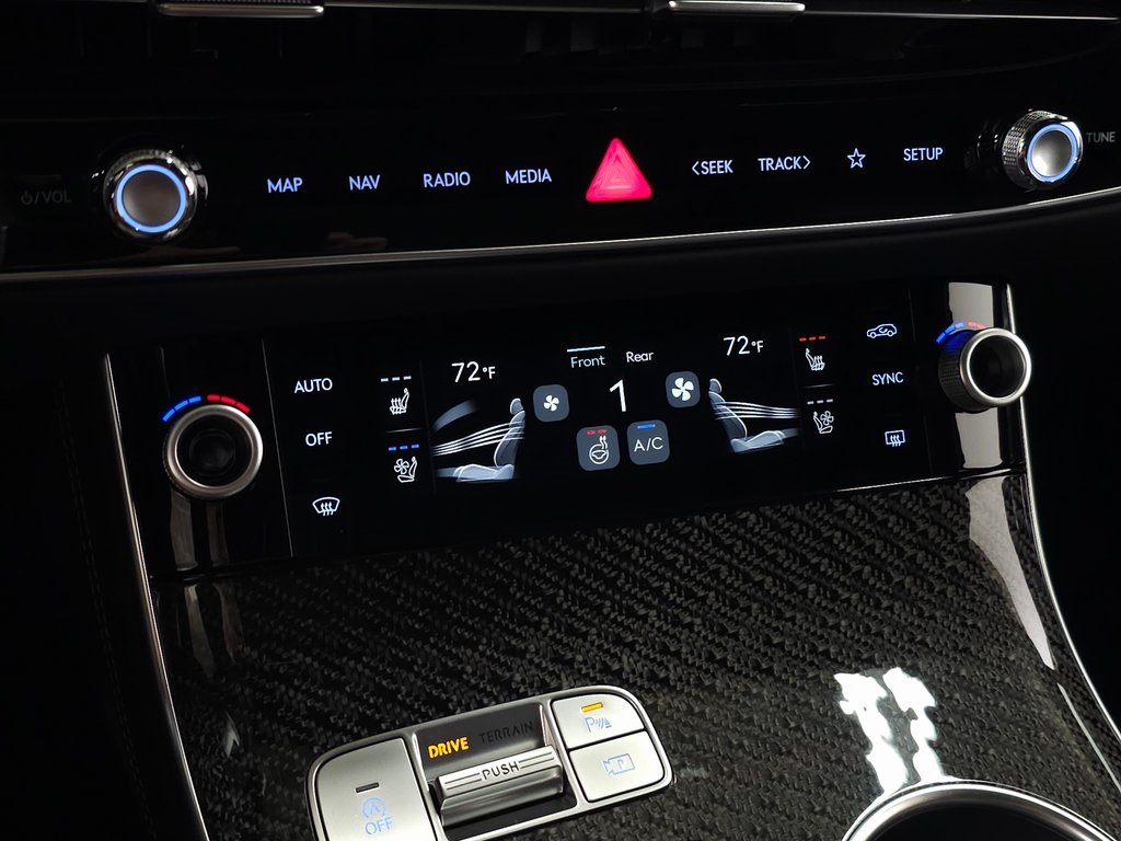 2026 Genesis GV70 3.5T Sport Prestige photo 21