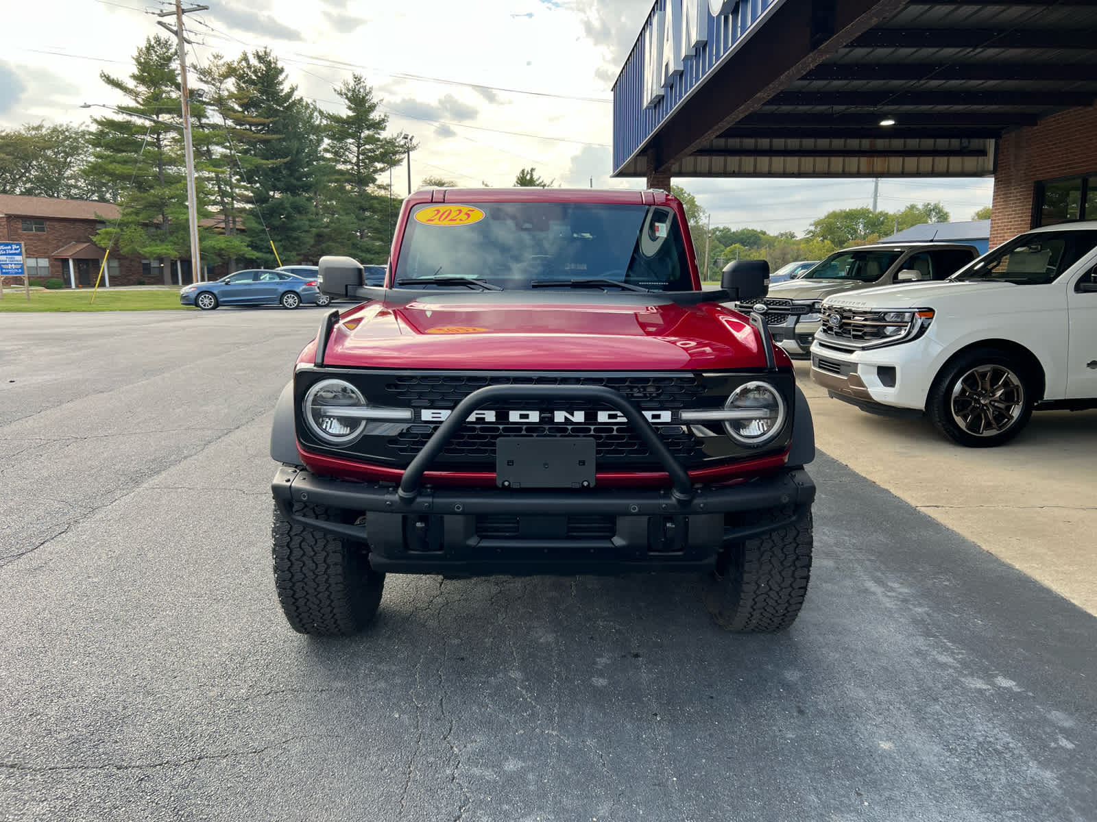 2025 Ford Bronco Badlands photo 3