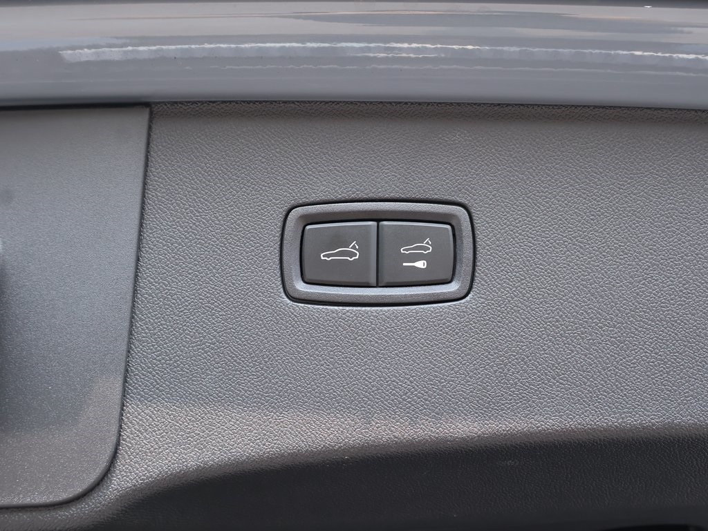 2025 Porsche Cayenne Coupe S photo 16