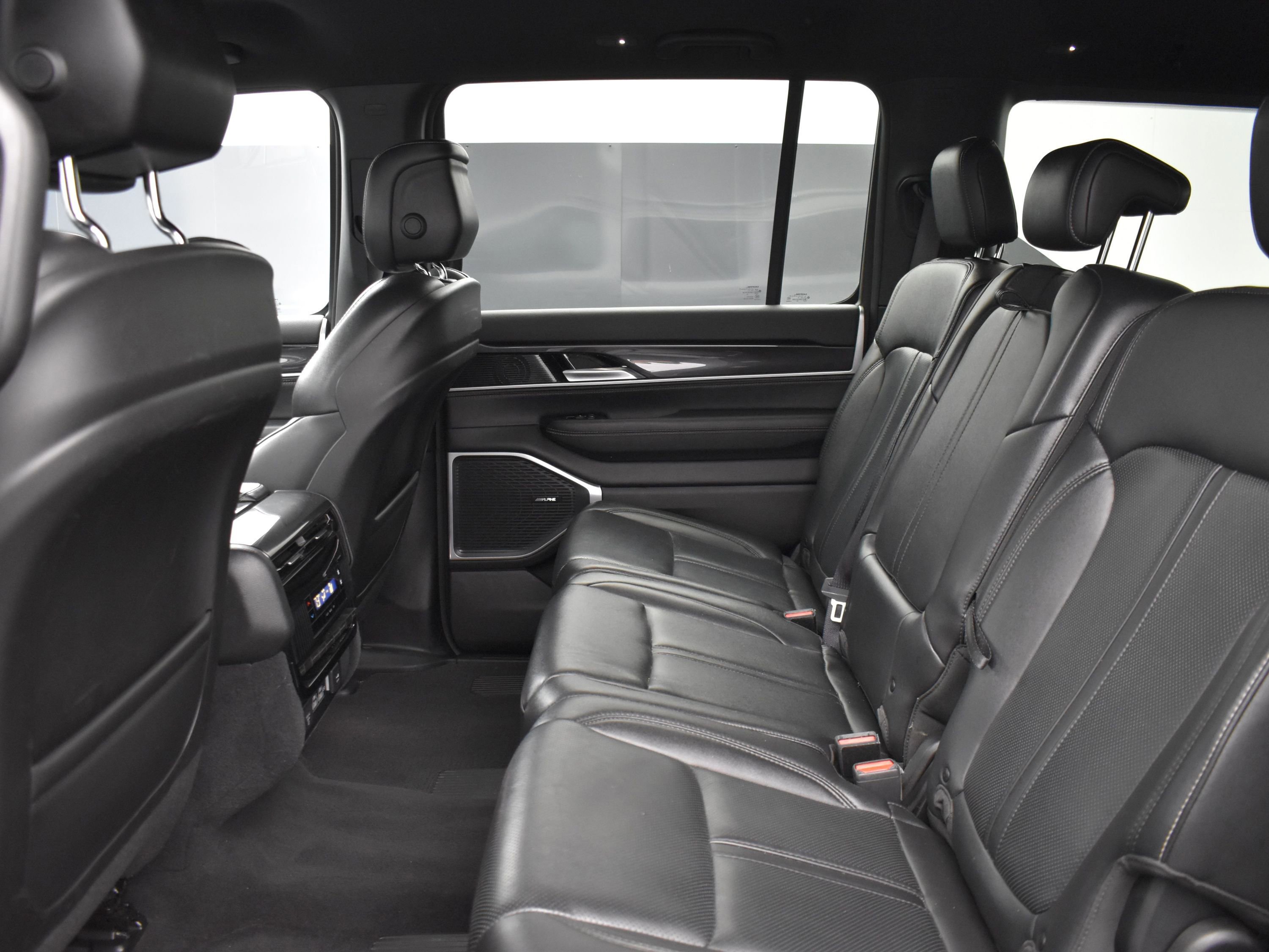 2024 Jeep Wagoneer L Base photo 15