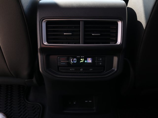 2026 Volkswagen Atlas SE Technology photo 25