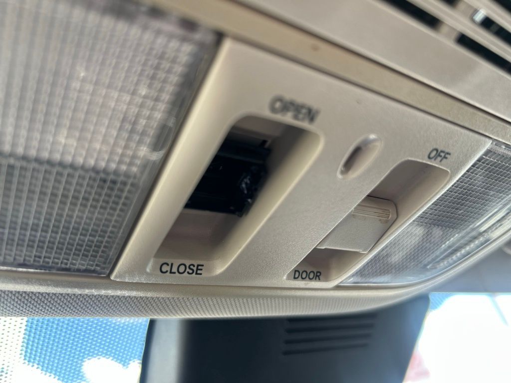 2021 Honda Accord Hybrid EX photo 24